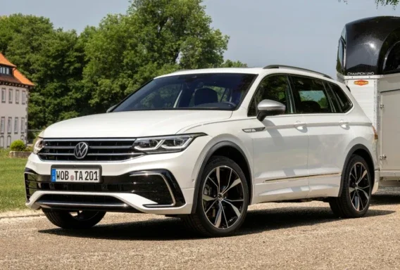 Volkswagen Tiguan (Automat, 2.0 L, 5 míst)
